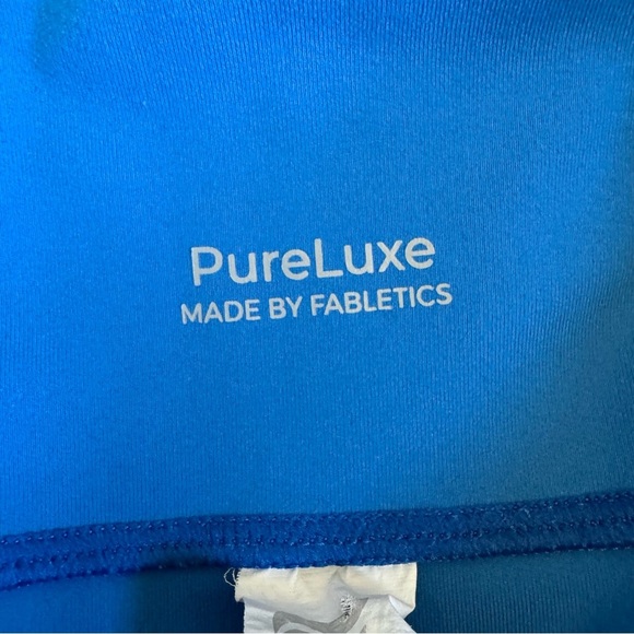 Fabletics Oasis PureLuxe High-Waisted Legging
 Blue, with Side Pockets XS - Picture 6 of 16